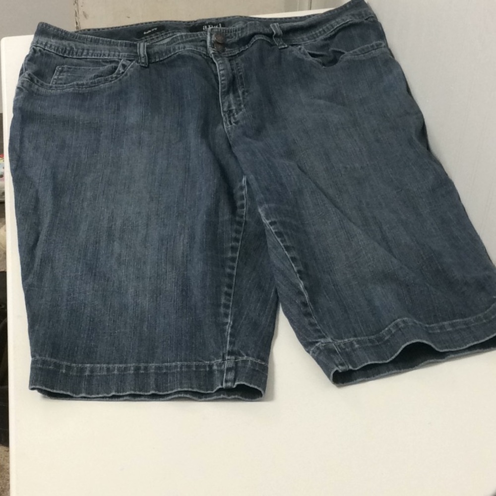 Plus size Denim Crop Capri Jeans Ana